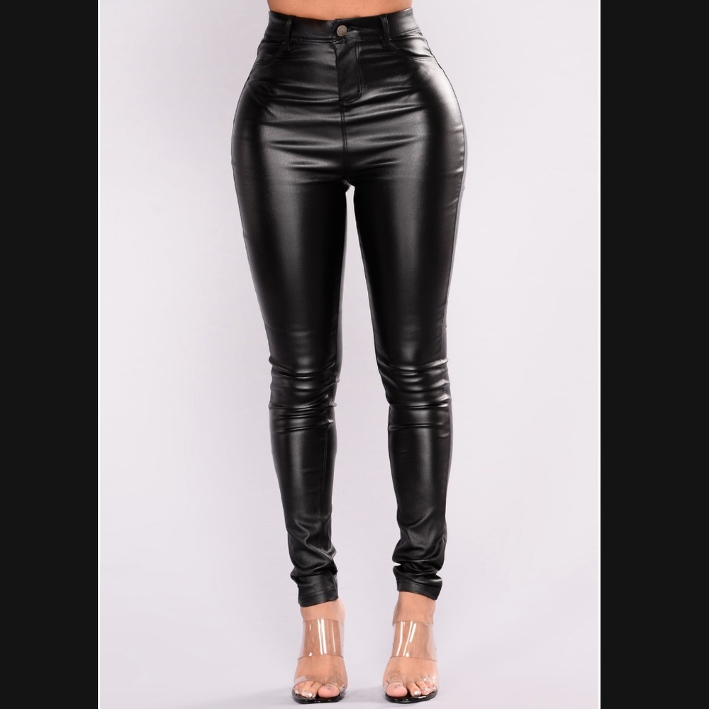 High rise black pants